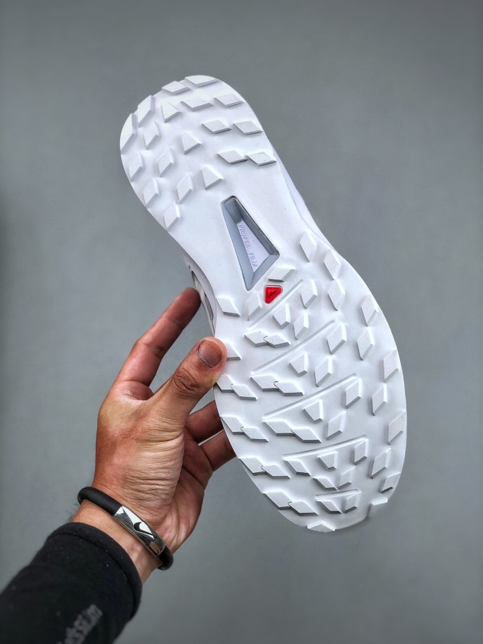 28195278 Low-top Casual Sports Shoes