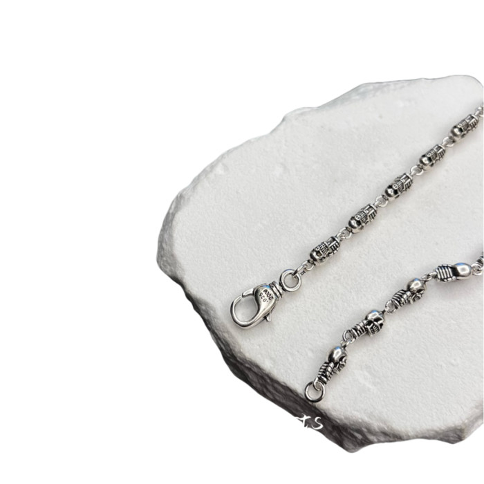 28203296 Heart Skull Pendant Necklace