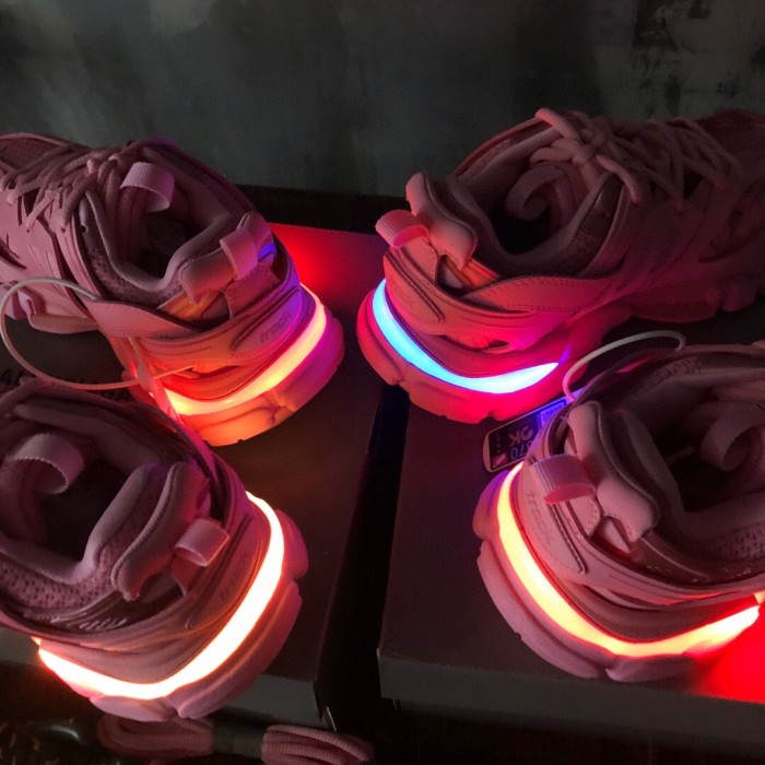 1:1 quality version 28261634 LED TRACK TRAINER Outdoor Sports Shoes 8 colors