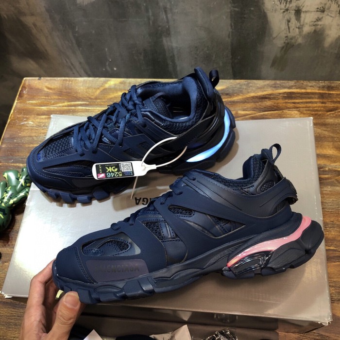 1:1 quality version 28261634 LED TRACK TRAINER Outdoor Sports Shoes 8 colors