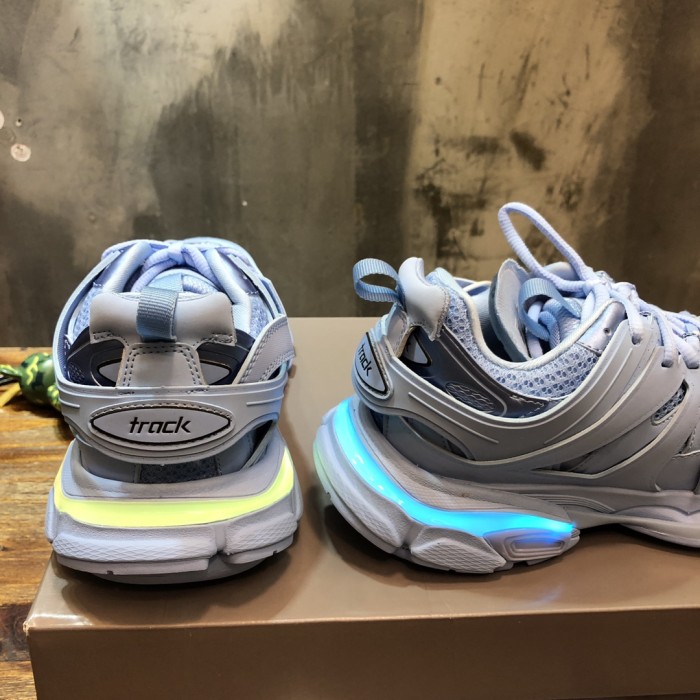 1:1 quality version 28261634 LED TRACK TRAINER Outdoor Sports Shoes 8 colors