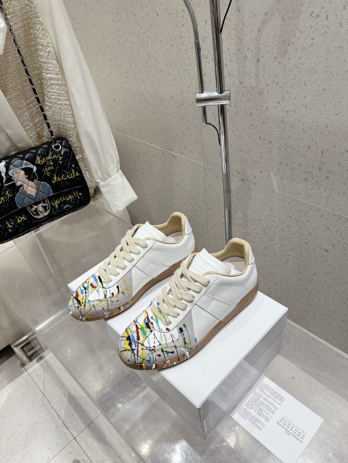 1:1 quality version M@ison White Paint Replica Sneakers POIZON240805818  2 colors