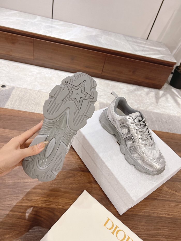 1:1 quality version 28285657 sports leisure dad shoes 7 colors