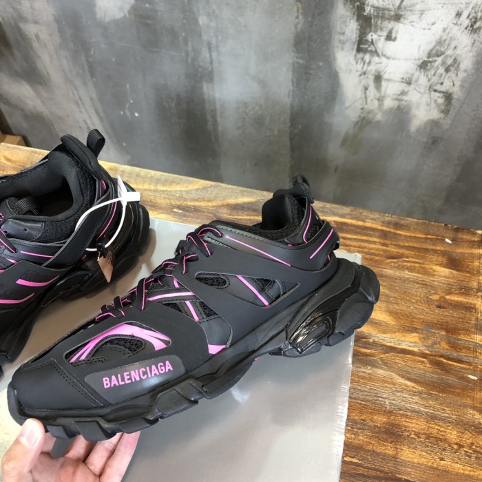 1:1 quality version 28310639 TRACK Black Powder Pink Pops