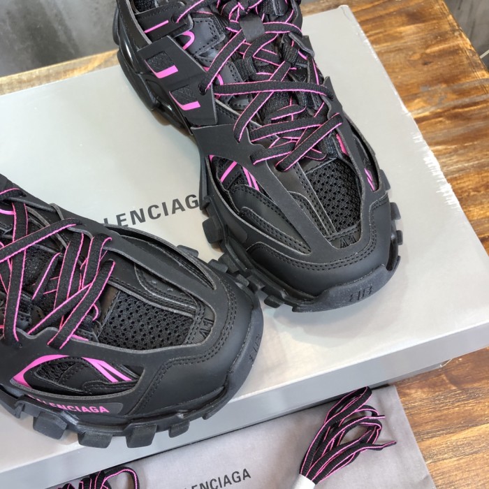 1:1 quality version 28310639 TRACK Black Powder Pink Pops
