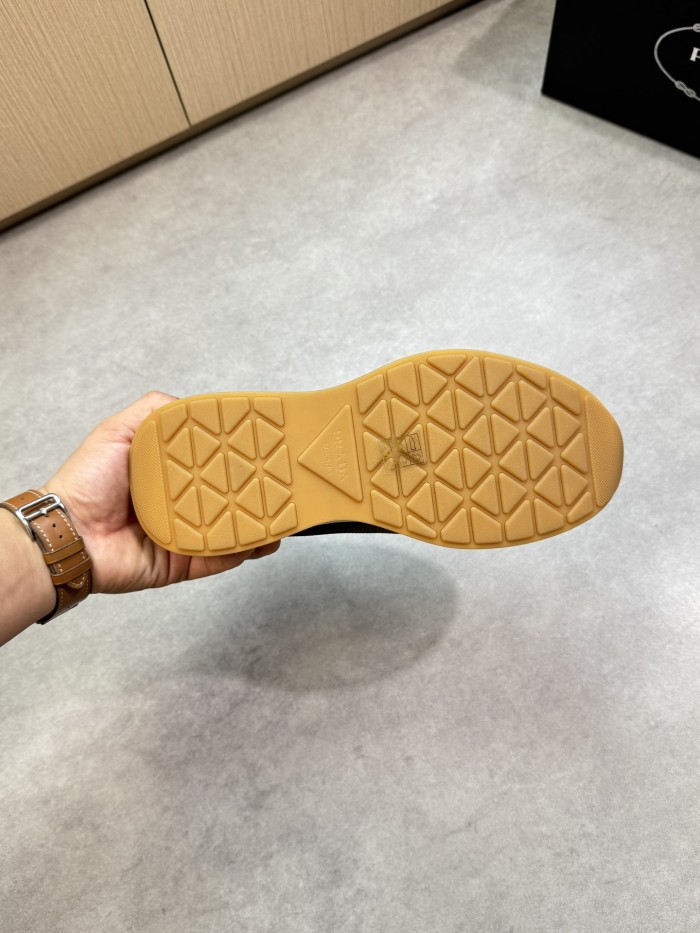 1:1 quality version 28312418 Calf Leather Breathable Sneakers 7 colors