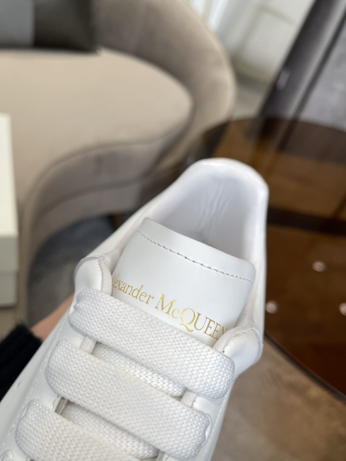 1:1 quality version 28314988 Leather Shoes Tail Logo Printed White Shoes 9 colors