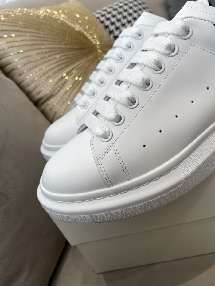 1:1 quality version 28314988 Leather Shoes Tail Logo Printed White Shoes 9 colors