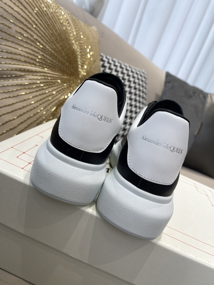 1:1 quality version 28314988 Leather Shoes Tail Logo Printed White Shoes 9 colors