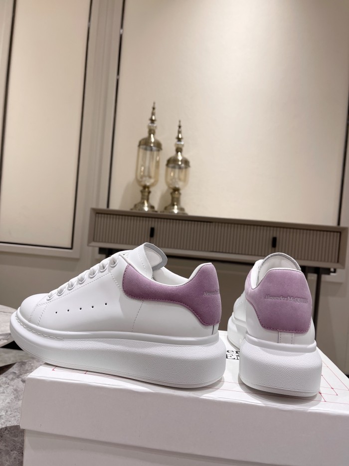 1:1 quality version 28314953 Suede Shoe Tailed White Shoes 12 colors