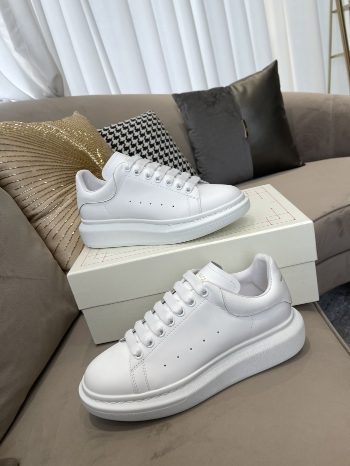 1:1 quality version 28314988 Leather Shoes Tail Logo Printed White Shoes 9 colors
