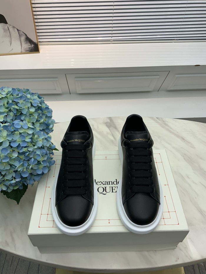 1:1 quality version 28314988 Leather Shoes Tail Logo Printed White Shoes 9 colors