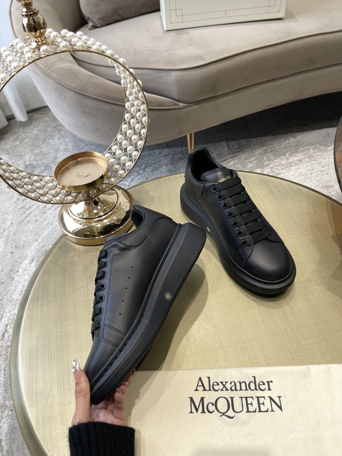 1:1 quality version 28314988 Leather Shoes Tail Logo Printed White Shoes 9 colors