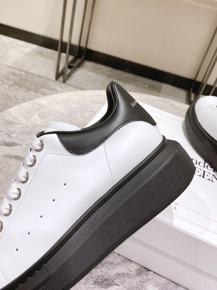 1:1 quality version 28314988 Leather Shoes Tail Logo Printed White Shoes 9 colors