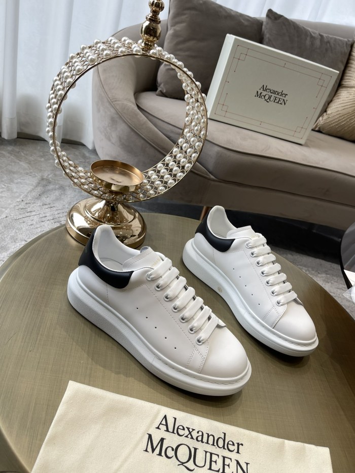 1:1 quality version 28314988 Leather Shoes Tail Logo Printed White Shoes 9 colors