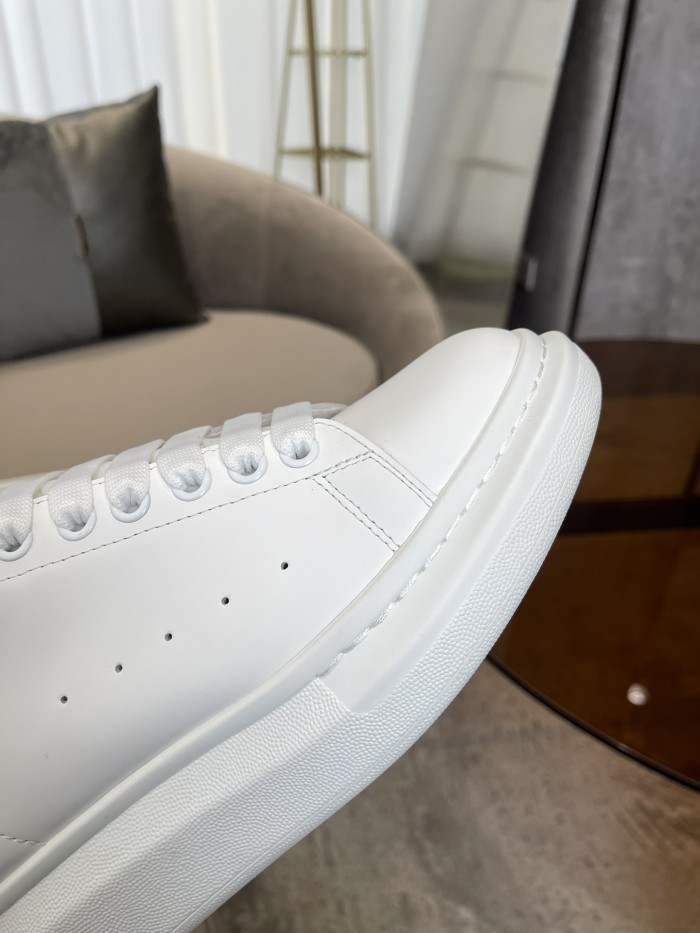 1:1 quality version 28314988 Leather Shoes Tail Logo Printed White Shoes 9 colors