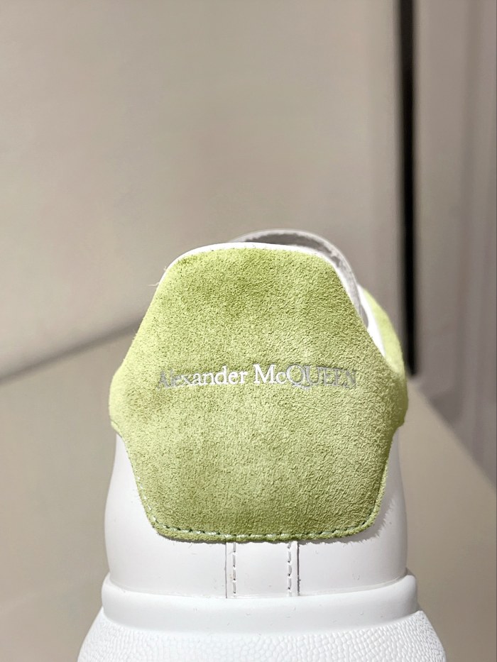 1:1 quality version 28314953 Suede Shoe Tailed White Shoes 12 colors