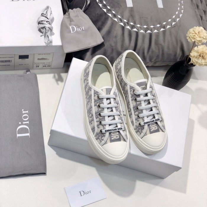 1:1 quality version 28314329 Walk'N'D Monogrammed Embroidered Canvas Shoes 8 colors