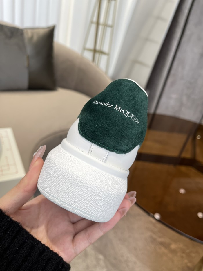 1:1 quality version 28314953 Suede Shoe Tailed White Shoes 12 colors