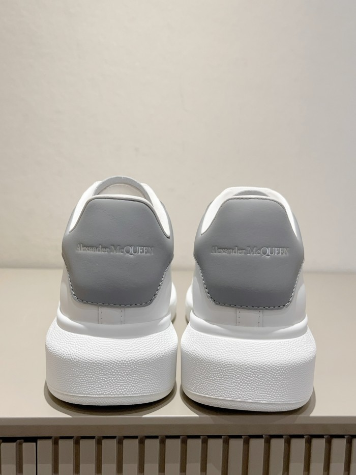 1:1 quality version 28314988 Leather Shoes Tail Logo Printed White Shoes 9 colors