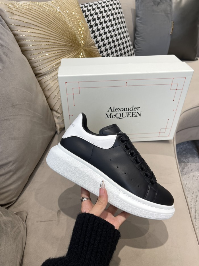 1:1 quality version 28314988 Leather Shoes Tail Logo Printed White Shoes 9 colors
