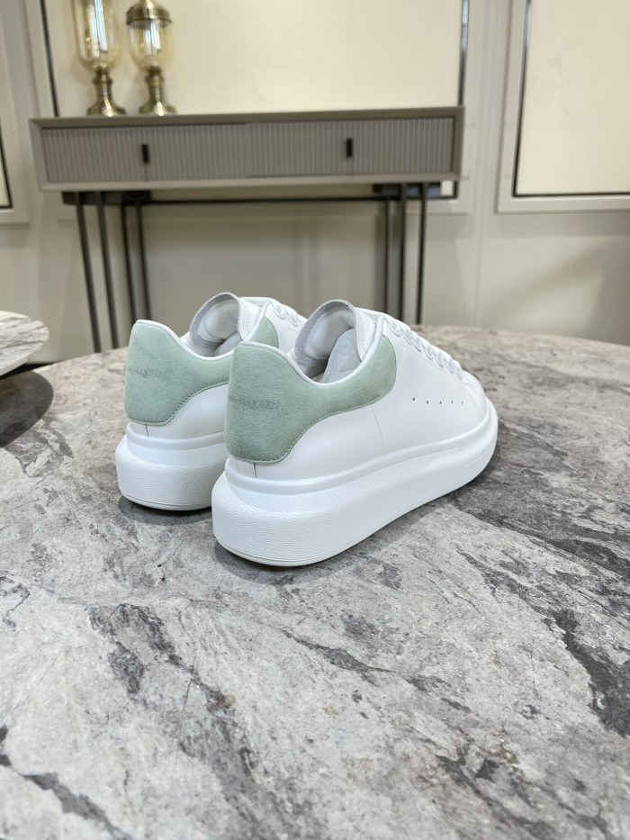 1:1 quality version 28314953 Suede Shoe Tailed White Shoes 12 colors