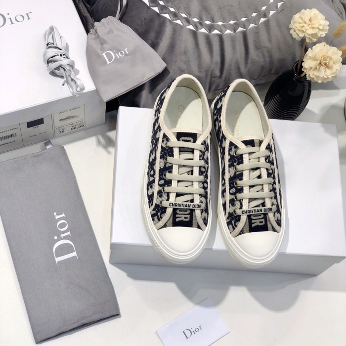 1:1 quality version 28314329 Walk'N'D Monogrammed Embroidered Canvas Shoes 8 colors