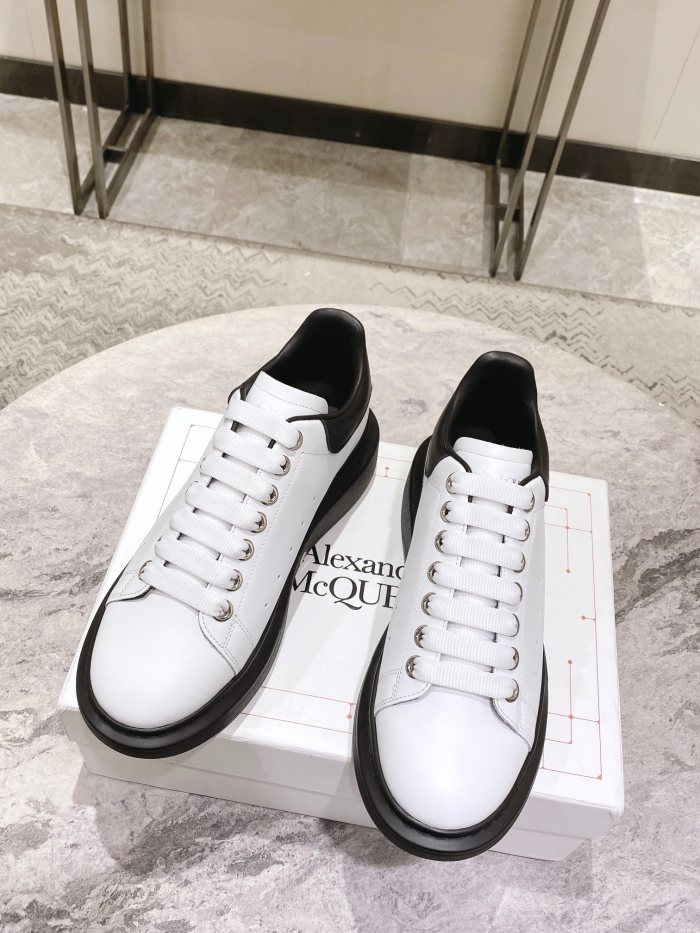 1:1 quality version 28314988 Leather Shoes Tail Logo Printed White Shoes 9 colors