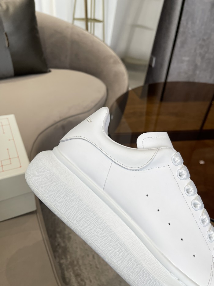 1:1 quality version 28314988 Leather Shoes Tail Logo Printed White Shoes 9 colors