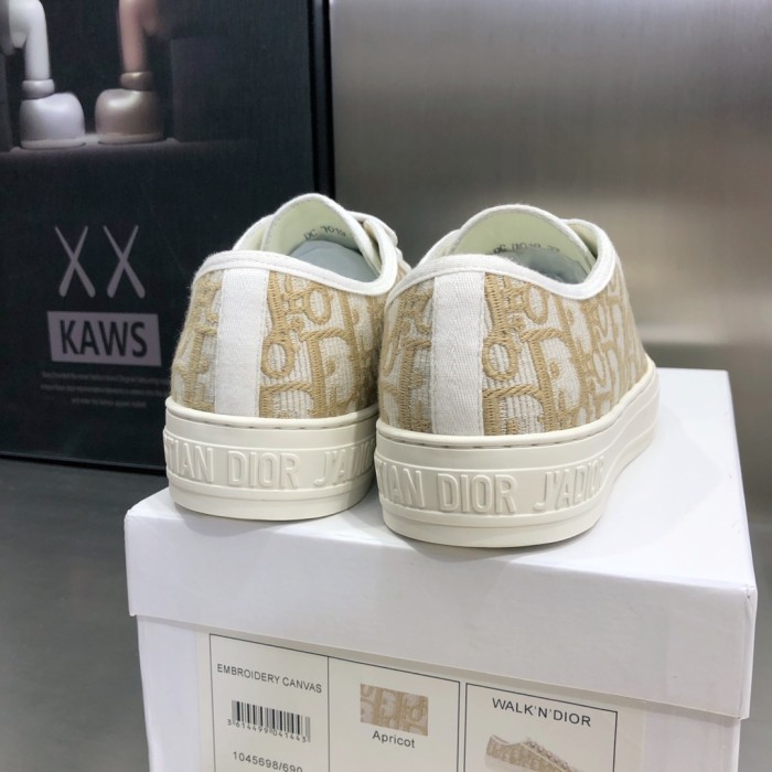1:1 quality version 28314329 Walk'N'D Monogrammed Embroidered Canvas Shoes 8 colors