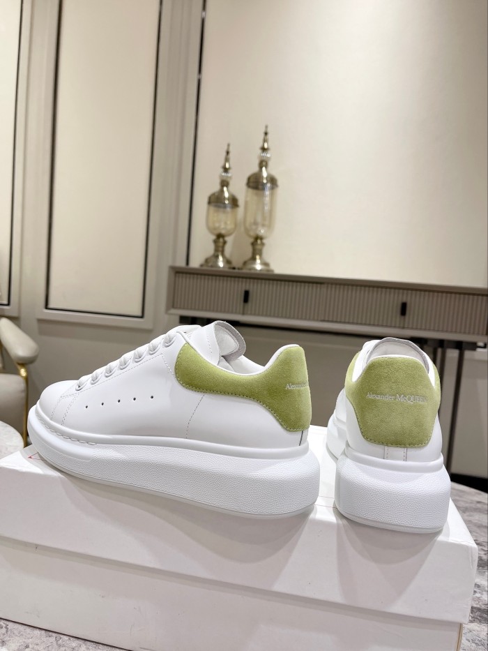 1:1 quality version 28314953 Suede Shoe Tailed White Shoes 12 colors