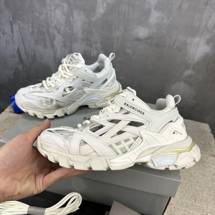 1:1 quality version 28321505 Track.2 sneakers 10 colors