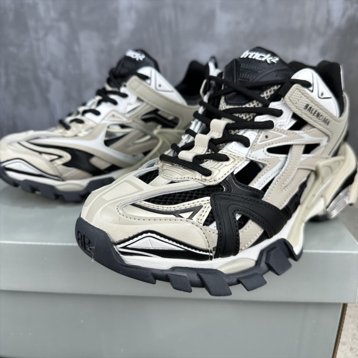 1:1 quality version 28321505 Track.2 sneakers 10 colors