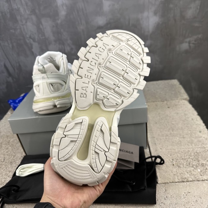 1:1 quality version 28321505 Track.2 sneakers 10 colors