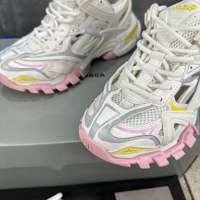 1:1 quality version 28321505 Track.2 sneakers 10 colors