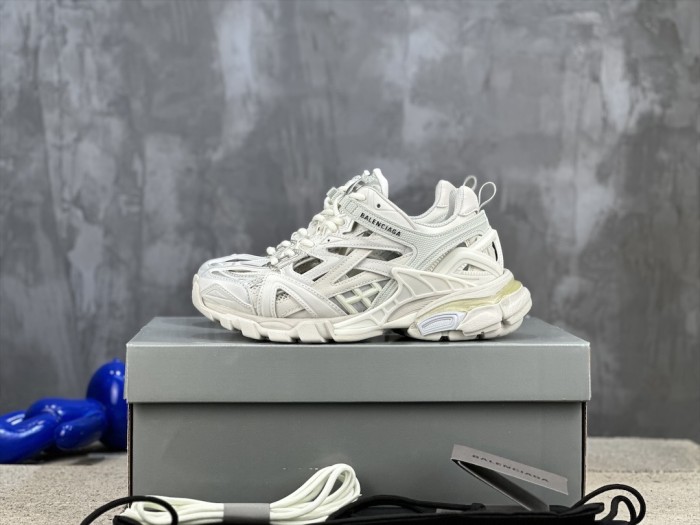 1:1 quality version 28321505 Track.2 sneakers 10 colors
