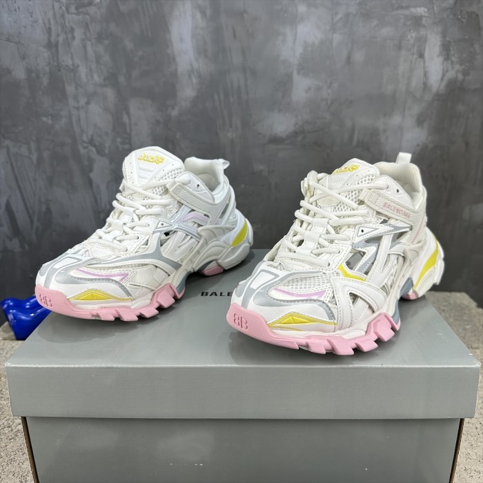 1:1 quality version 28321505 Track.2 sneakers 10 colors