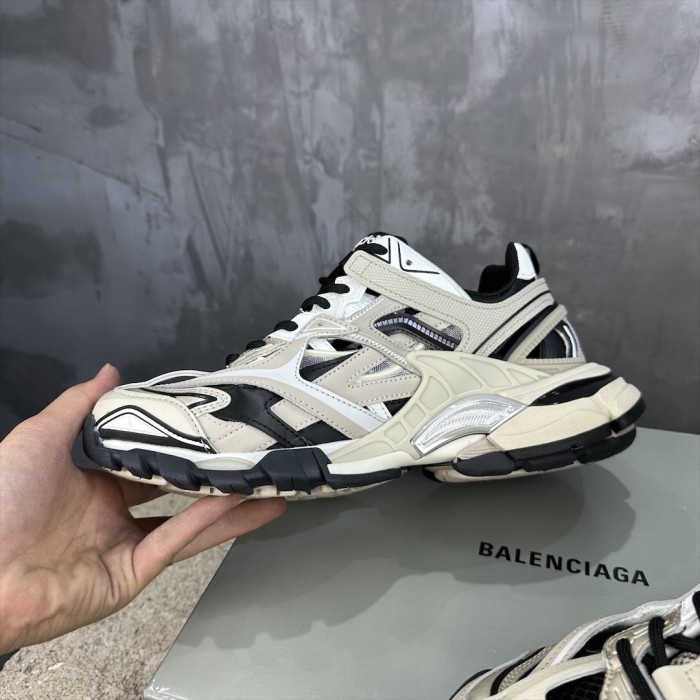1:1 quality version 28321505 Track.2 sneakers 10 colors