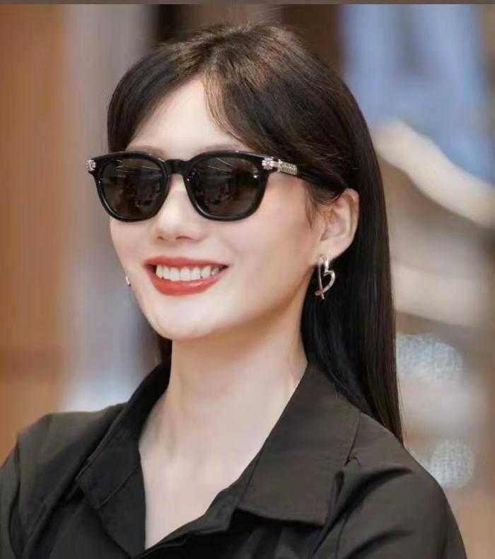 1:1 quality version 28327350 Smoke Show Square Framed Glasses 12 colors