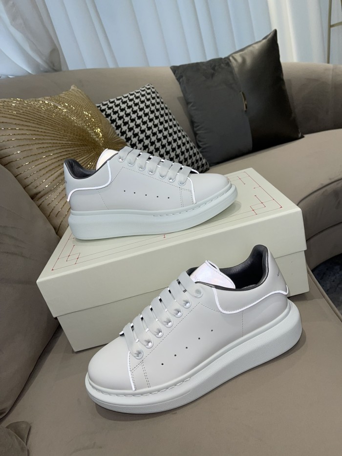 1:1 quality version 28354191 reflective strip white Shoes
