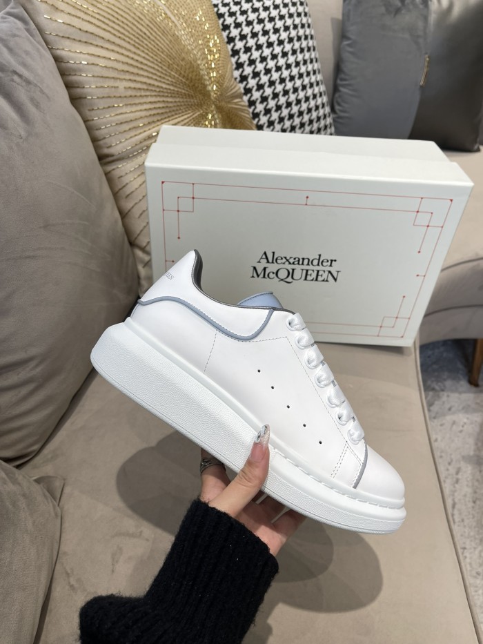 1:1 quality version 28354191 reflective strip white Shoes
