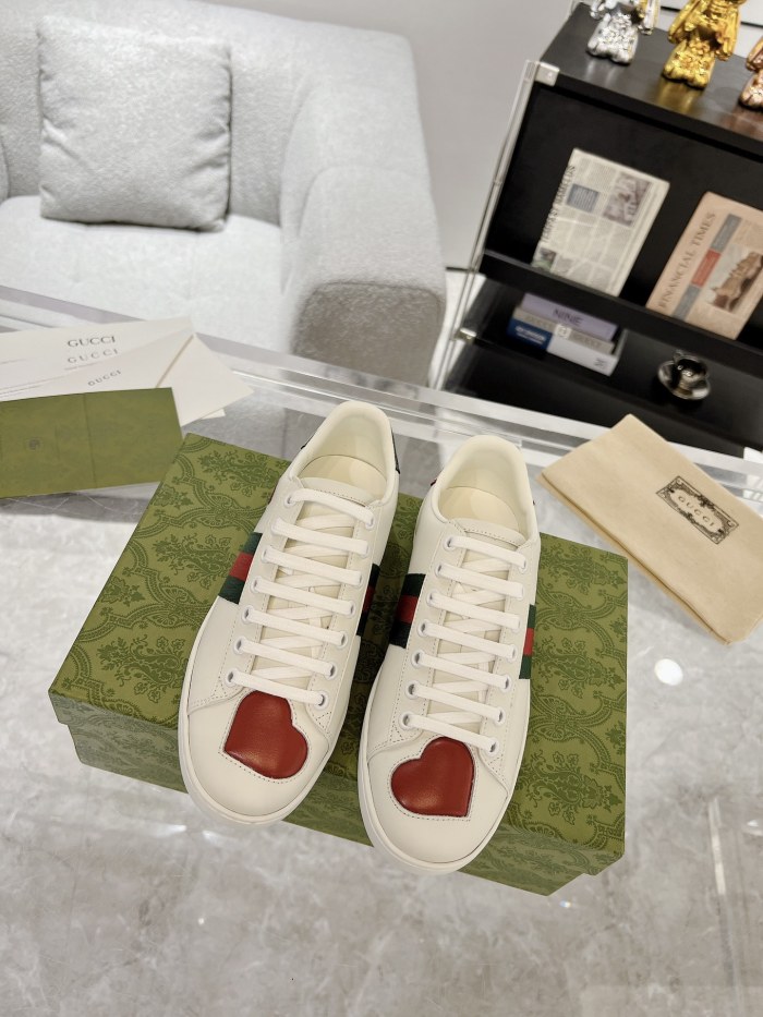 1:1 quality version 28382316 cowhide white shoes 3 colors