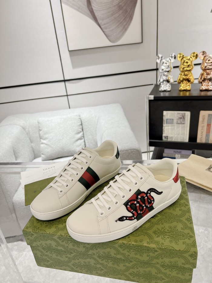 1:1 quality version 28382316 cowhide white shoes 3 colors