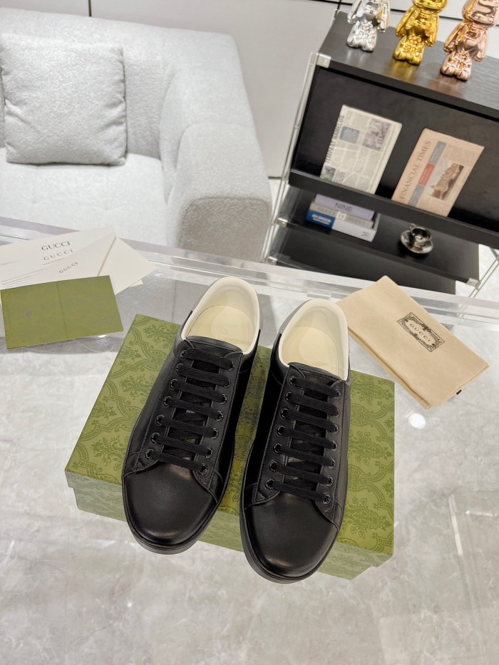 1:1 quality version 28412101 Leather logo patchwork shoes 3 colors