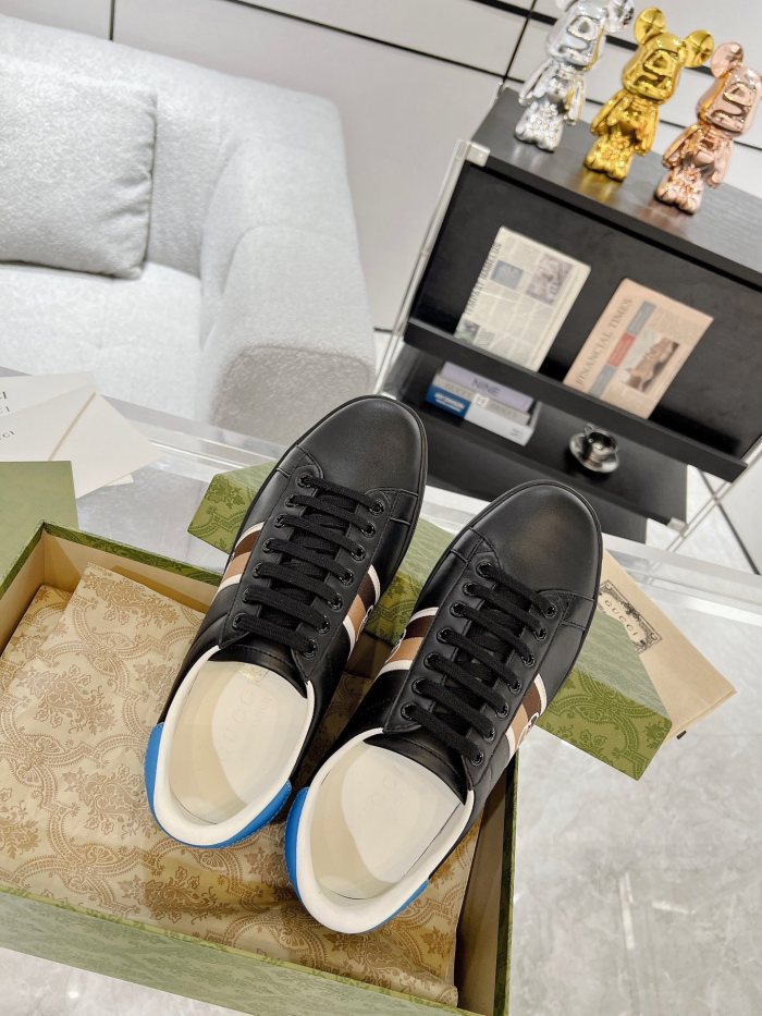 1:1 quality version 28412101 Leather logo patchwork shoes 3 colors