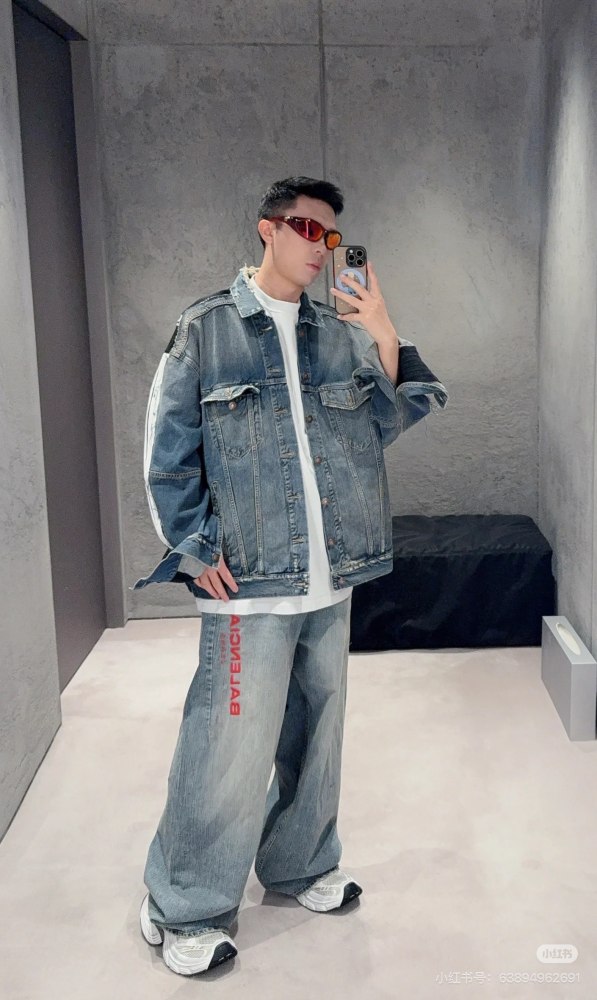 1:1 quality version 28429082 Red logo embroidered denim jeans