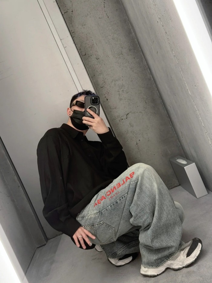 1:1 quality version 28429082 Red logo embroidered denim jeans