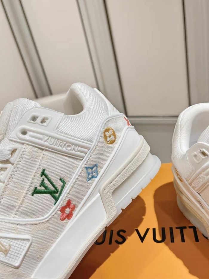 1:1 quality version colorful embroidered logo white Shoes 28472420