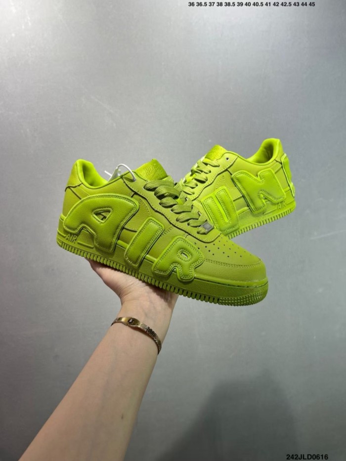 AF1 Fluorescent green low-top shoes 28472418