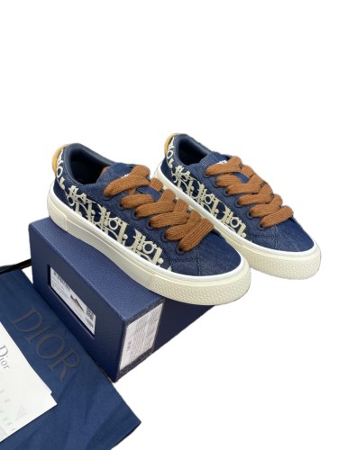 1:1 quality version 3D Embroidered Letter Shoes 28487656